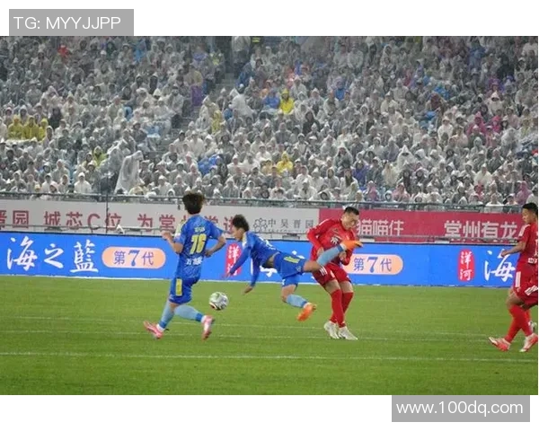 苏超联赛新赛季战况激烈 球队争夺激增精彩对决引人注目